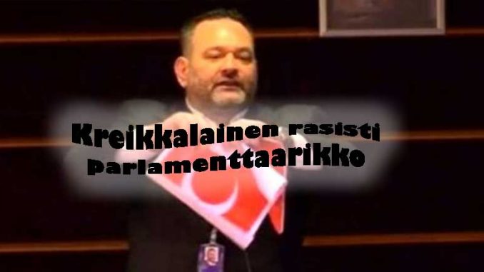 Kreikkalainen rasisti parlamenttaarikko