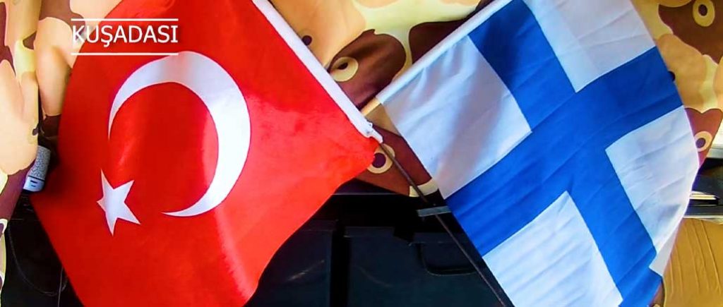 Turkin ja Suomen liput