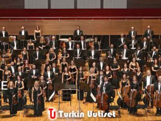 Izmirin valtiollisen sinfoniaorkesteri.