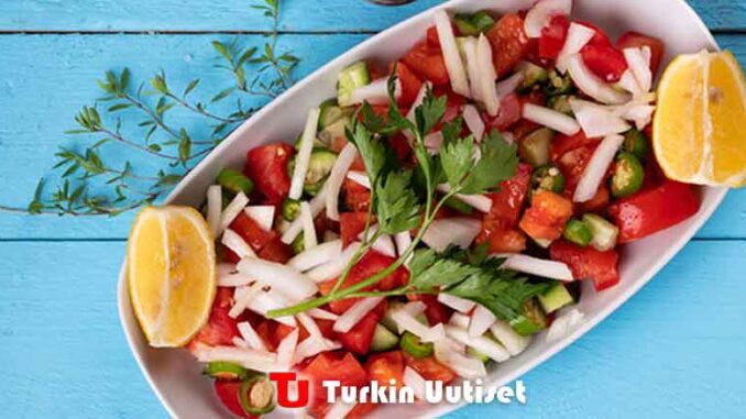 Paimensalaatti resepti "çoban salatası"